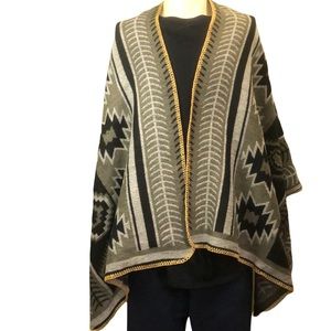 knitted shawl wrap poncho with design